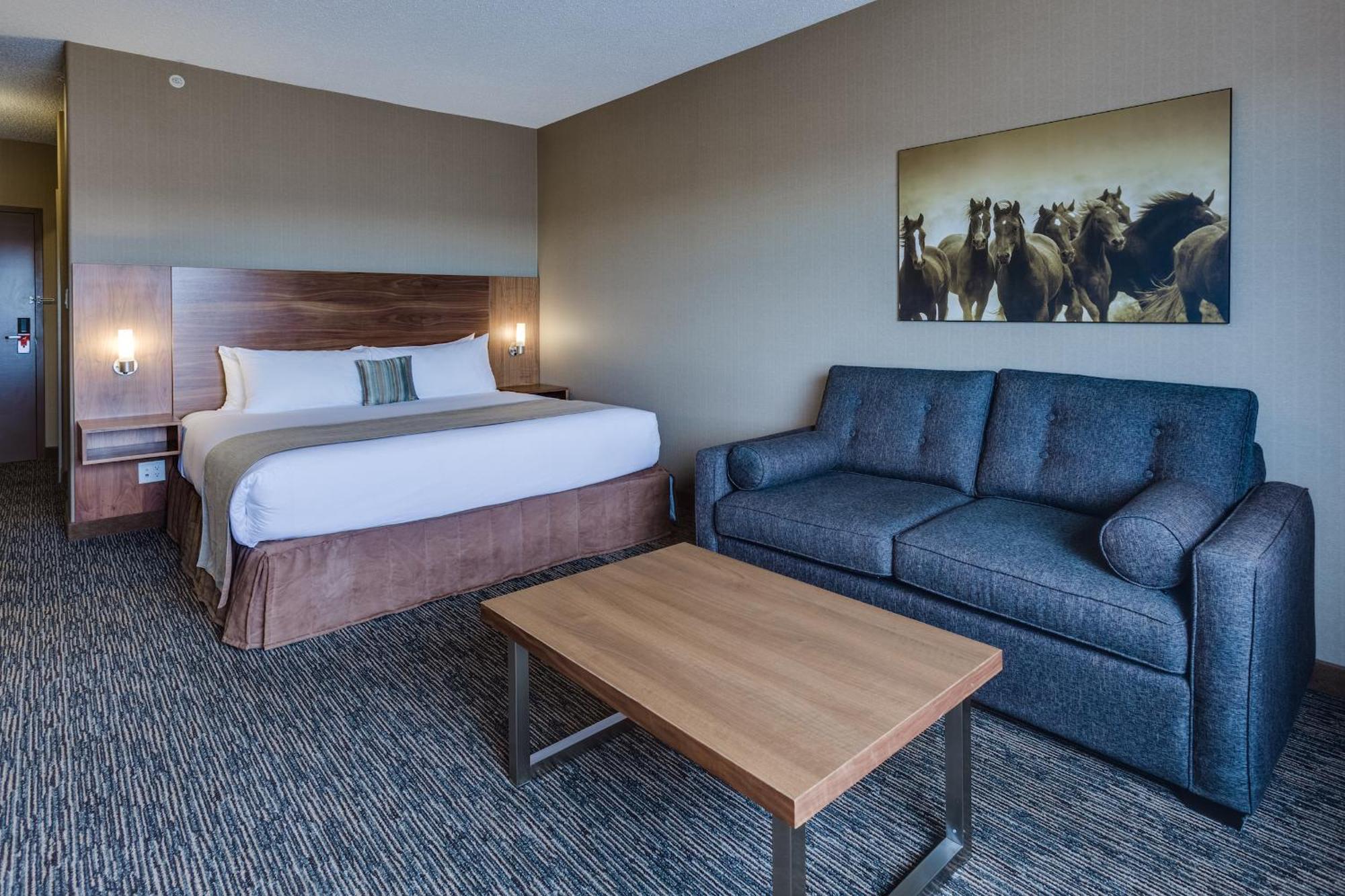 Heritage Inn Hotel & Convention Centre - Pincher Creek Kültér fotó